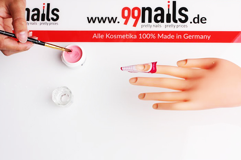 Nagelmodellage Mit Gel Acryl Anleitung Fur Perfekte Nagel 99nails